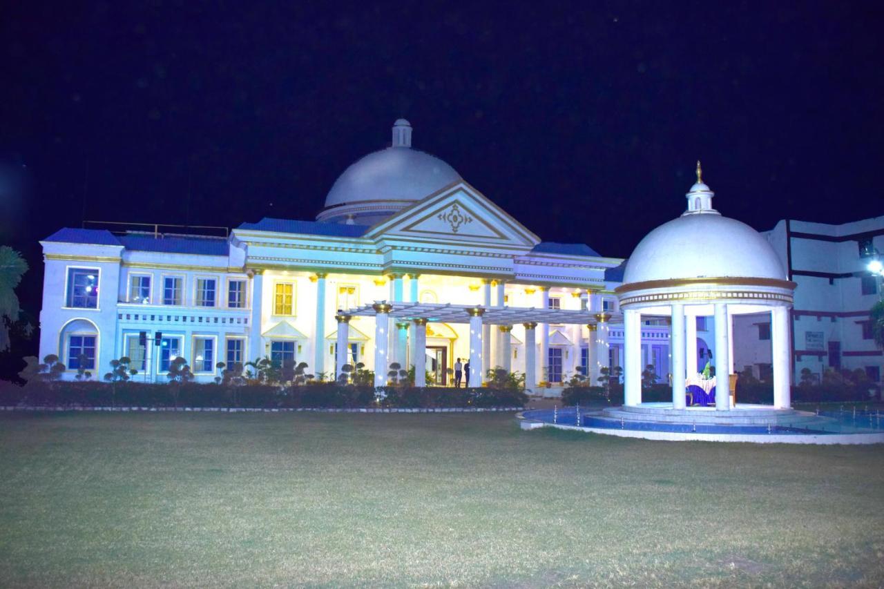 The Royal Palace Dewas Exterior photo